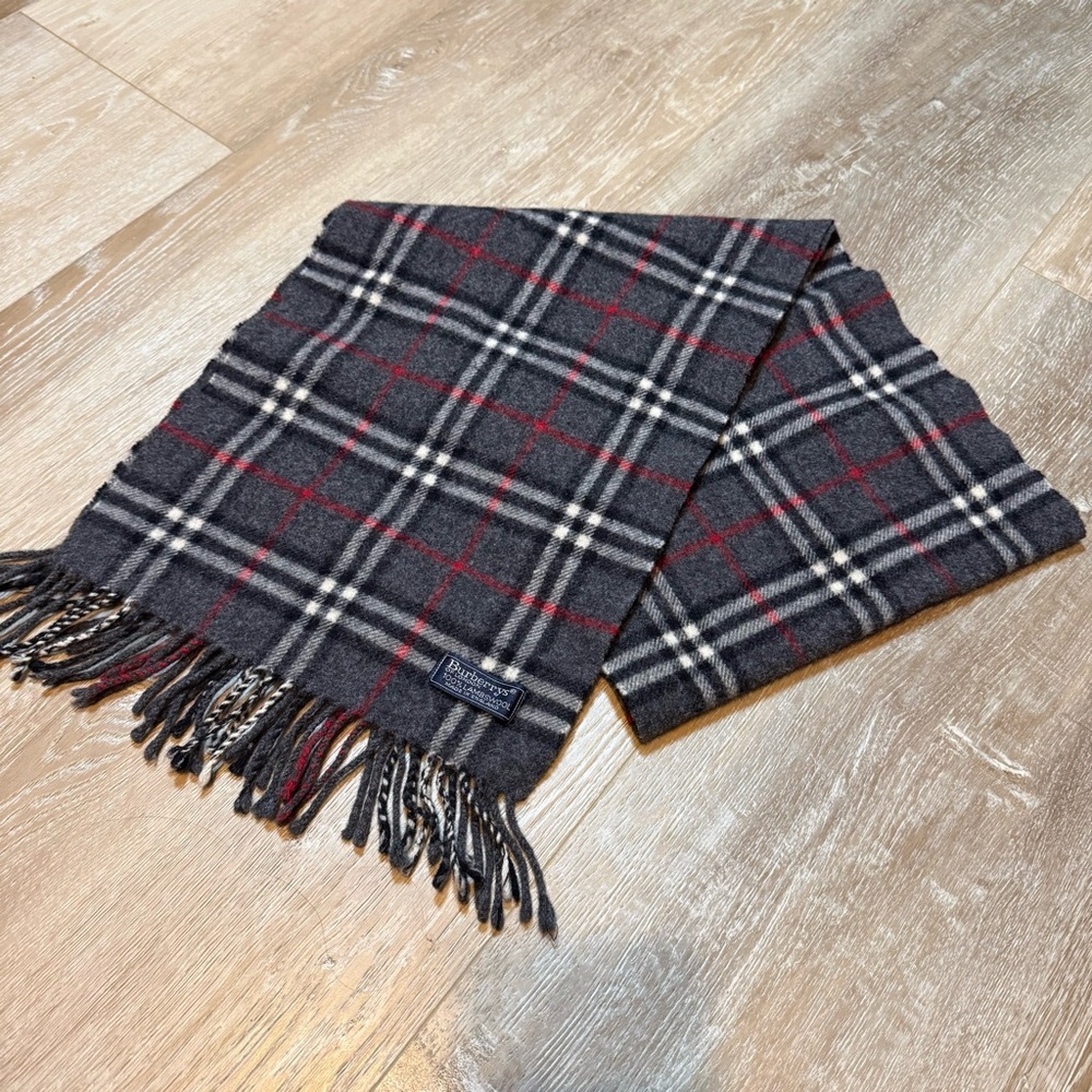 Vintage Burberrys 100% lambswool tartan plaid scarf made in England